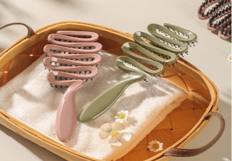 Ribbon hairbrush